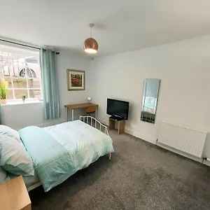 Apartment Granite Getaways - The Terrace Below, Aberdeen