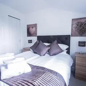 Apartment Woodlands Luxury 4 Bedroom Townhouse Cults, Aberdeen
